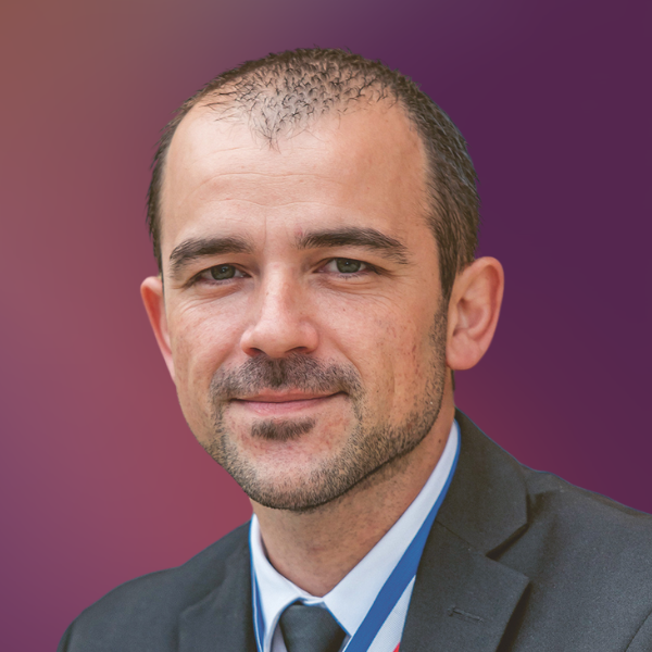 Simon VERGER, 
MOF Maitre d'Hôtel